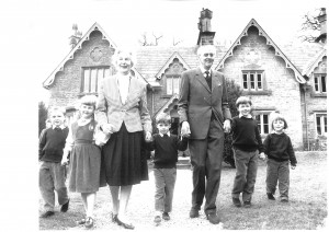 The late Duchess & Duke of Devonshire with pupils